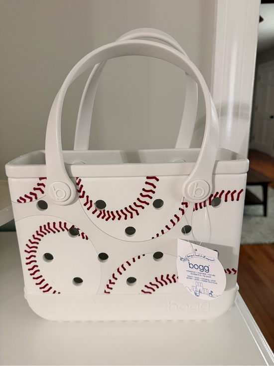 BOGG BAG Handbags - NWT BOGG BAG White Tote with Red Baseball Stitch Pattern